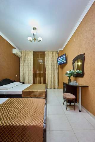 Гостиница Дольче Вита Витязево Трехместный номер-6