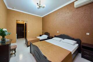 Гостиница Дольче Вита Витязево Трехместный номер-3