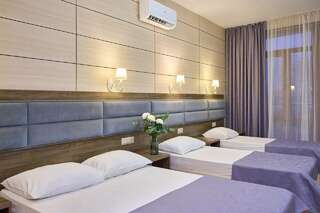 Гостиница Дольче Вита Витязево Улучшенный семейный номер-9