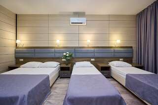 Гостиница Дольче Вита Витязево Улучшенный семейный номер-4