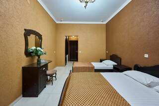 Гостиница Дольче Вита Витязево Трехместный номер-2
